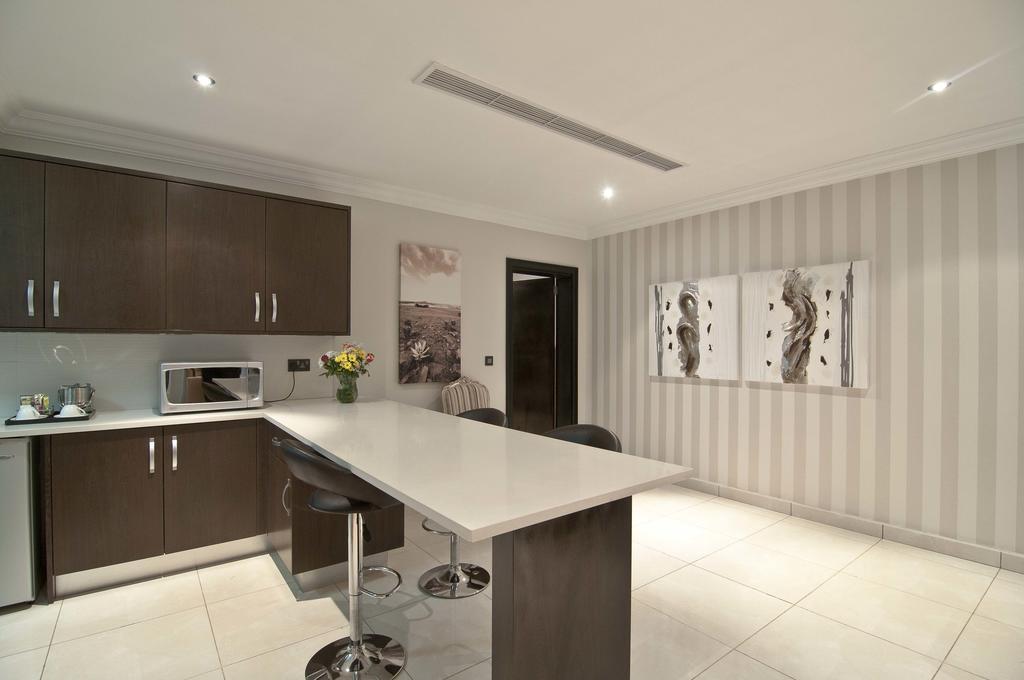 L'Eola Suites Abuja Zimmer foto